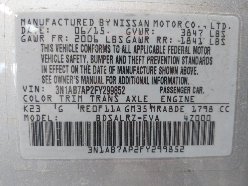 2015 Nissan Sentra - VIN Plate
