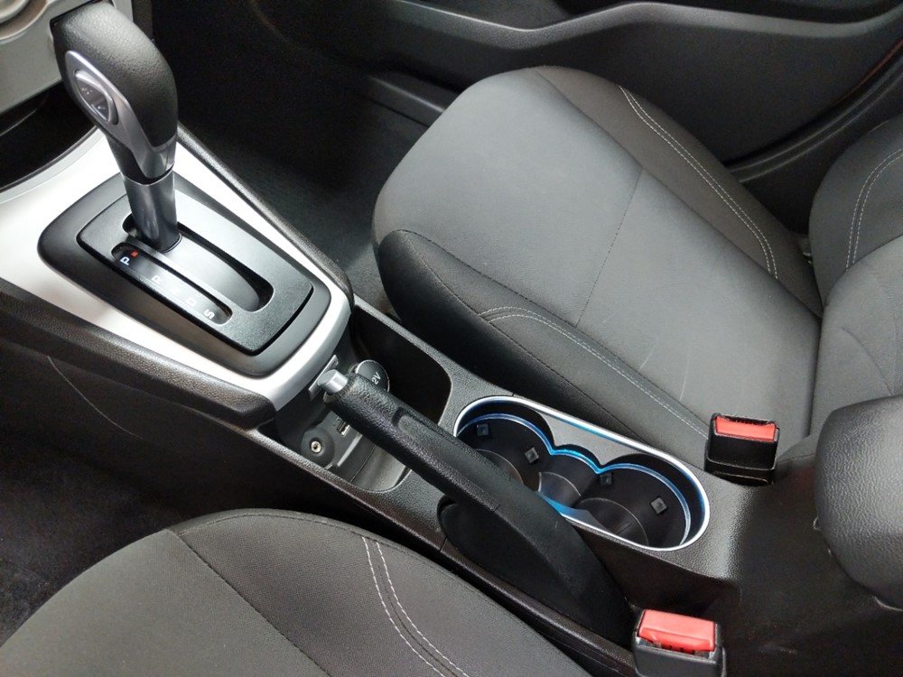 2017 Ford Fiesta - Center Console/Cup Holders