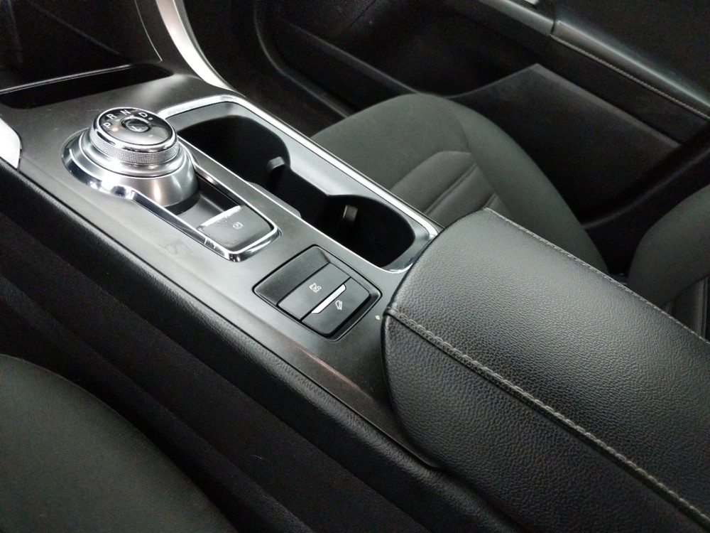 2017 Ford Fusion - Center Console/Cup Holders