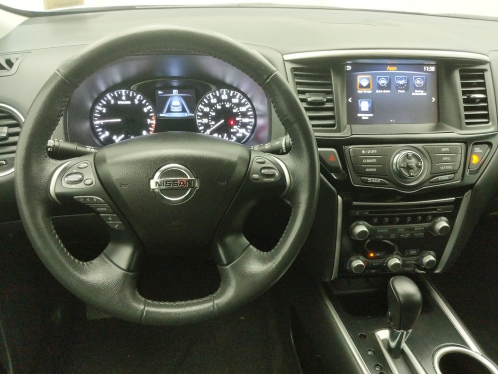 2017 Nissan Pathfinder - Driver Dash