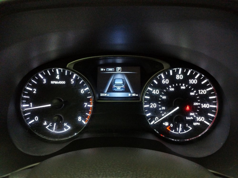2017 Nissan Pathfinder - Odometer Close Up