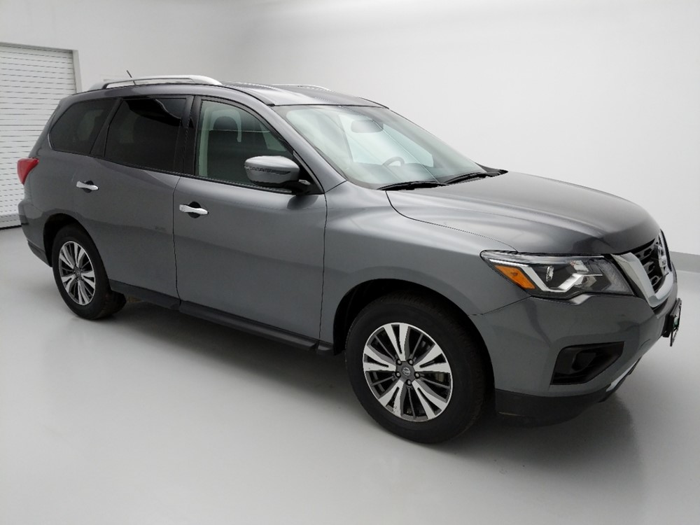 2017 Nissan Pathfinder - Passenger Front Side