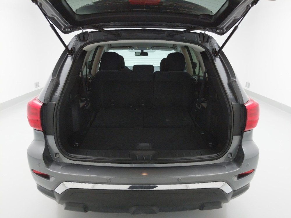 2017 Nissan Pathfinder - Trunk