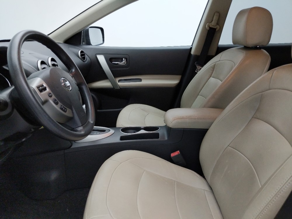 2011 Nissan Rogue - Driver Front Seat