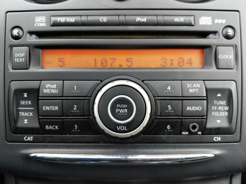 2011 Nissan Rogue - Stereo Package