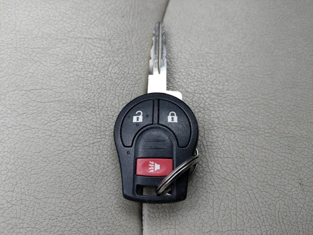 2011 Nissan Rogue - Keys