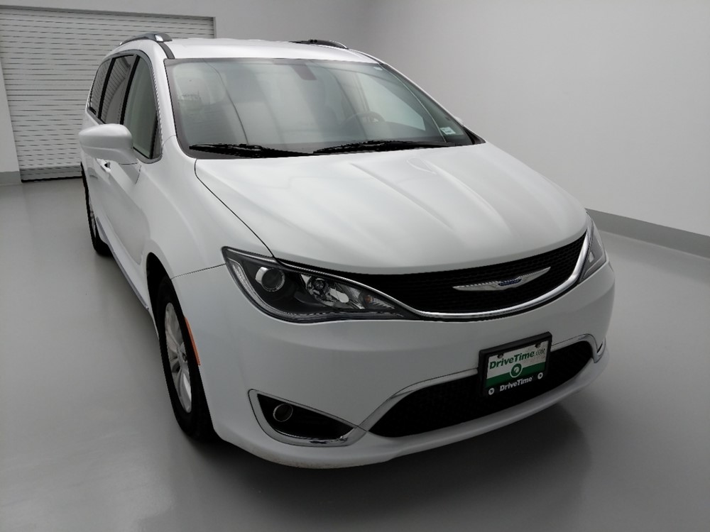 2018 Chrysler Pacifica - Passenger Front Hood