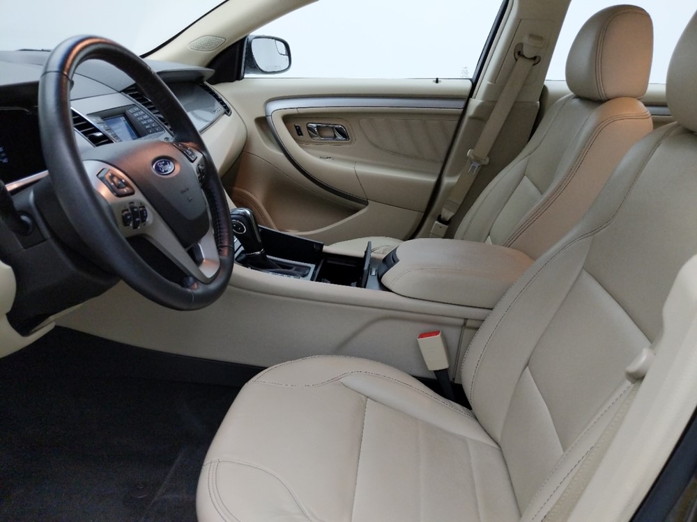 2016 Ford Taurus - Driver Front Seat