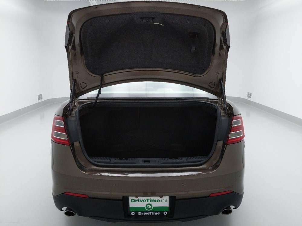 2016 Ford Taurus - Trunk