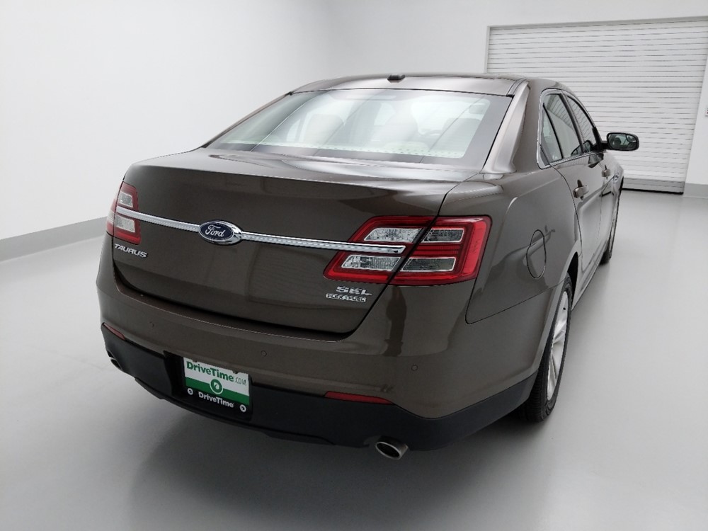 2016 Ford Taurus - Passenger Rear Trunk