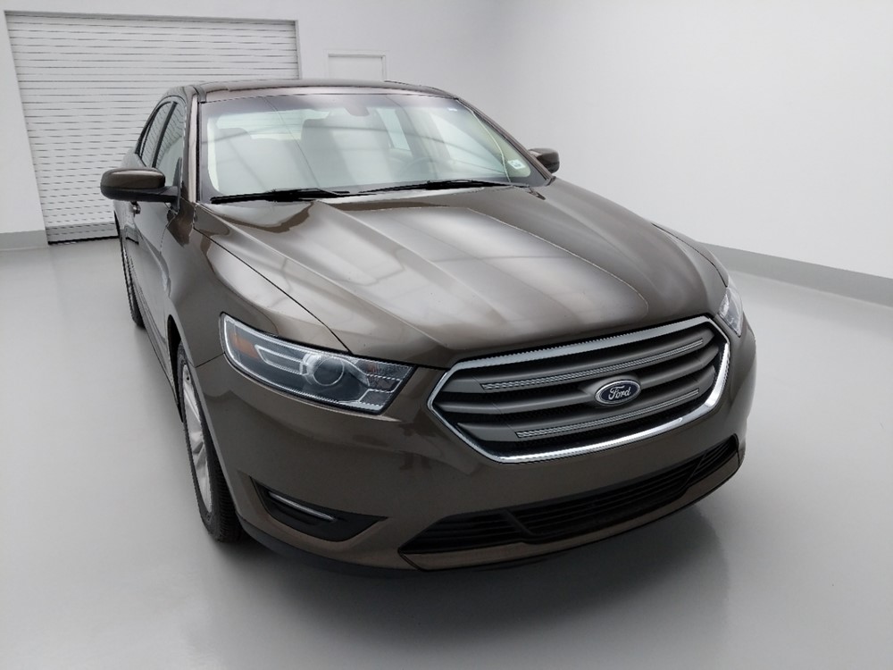 2016 Ford Taurus - Passenger Front Hood