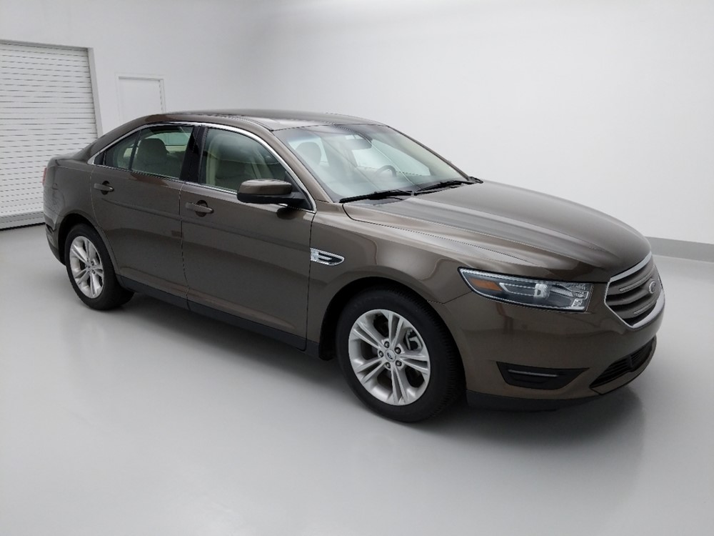 2016 Ford Taurus - Passenger Front Side