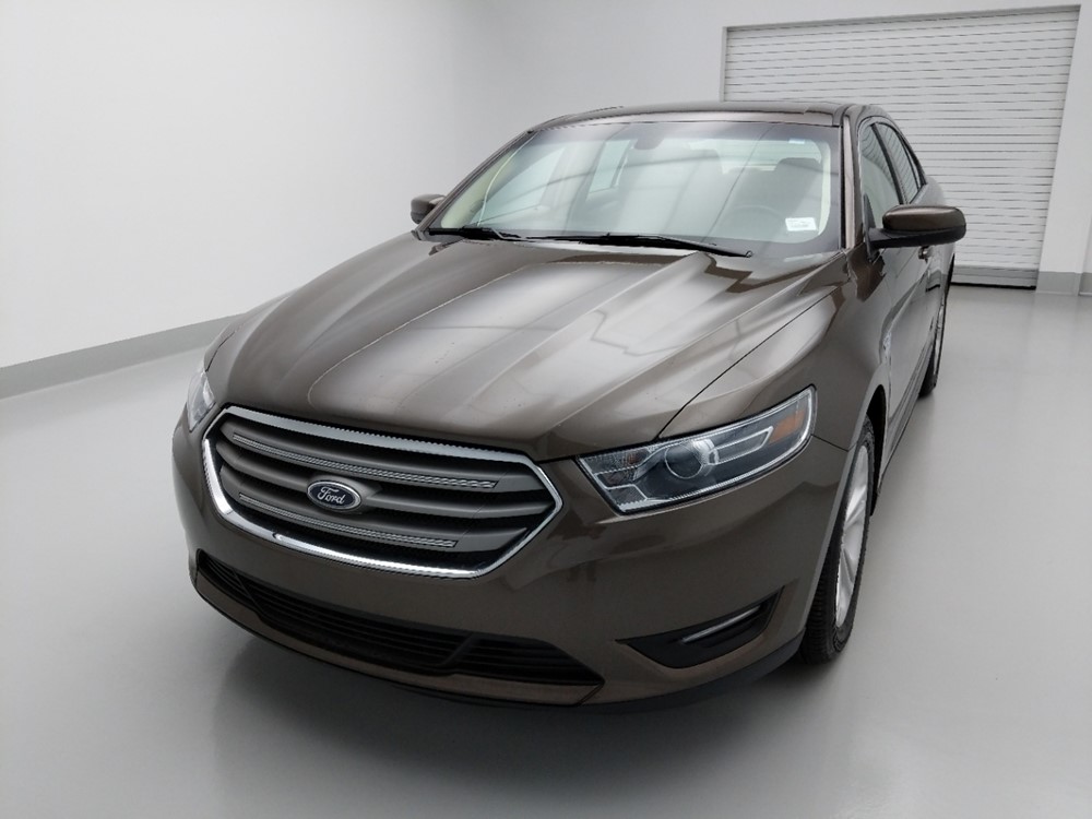 2016 Ford Taurus - Driver Front Hood