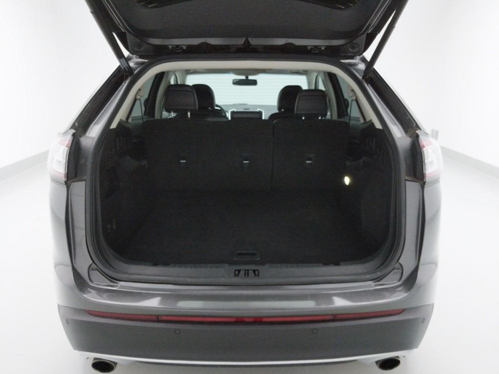 2017 Ford Edge - Trunk