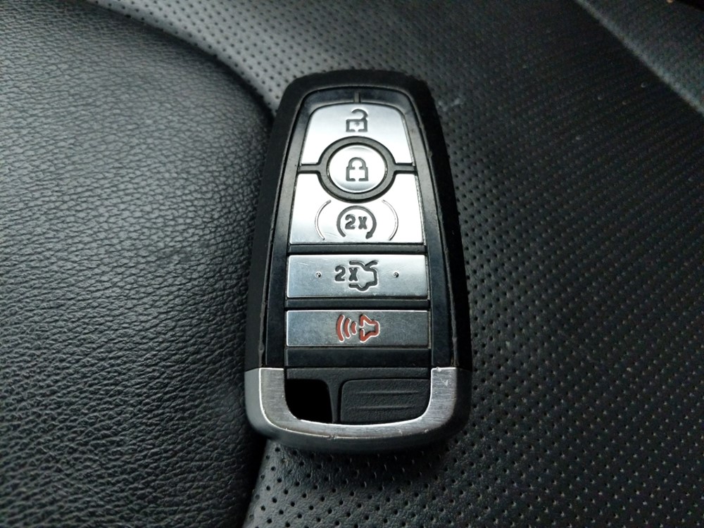 2017 Ford Edge - Keys