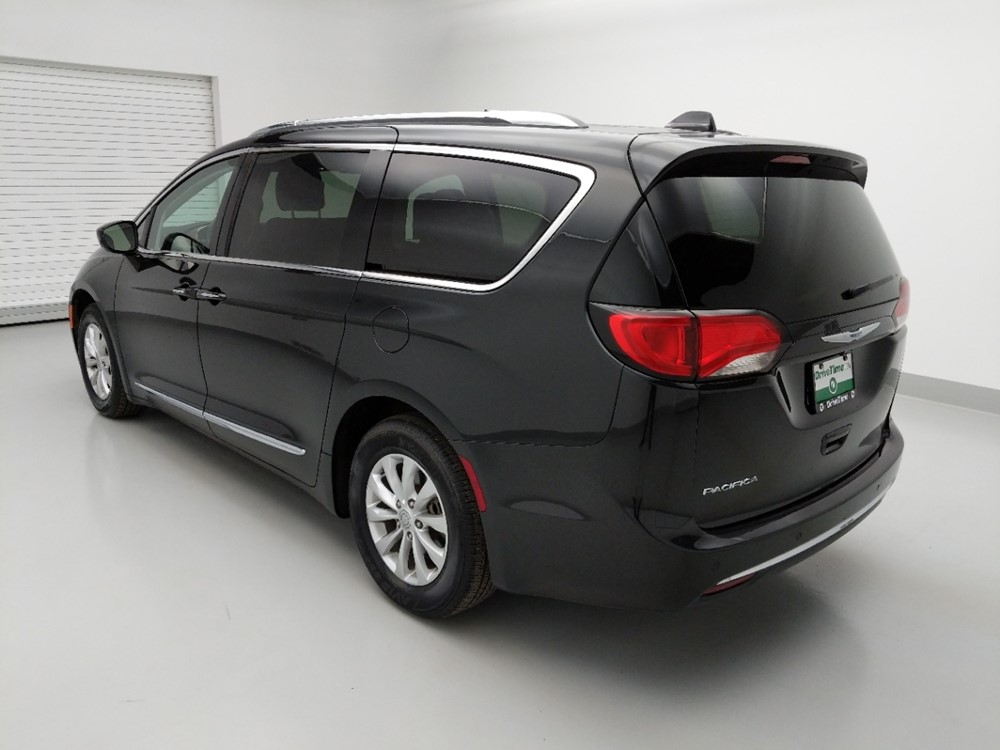 2018 Chrysler Pacifica - Driver Rear Bumper