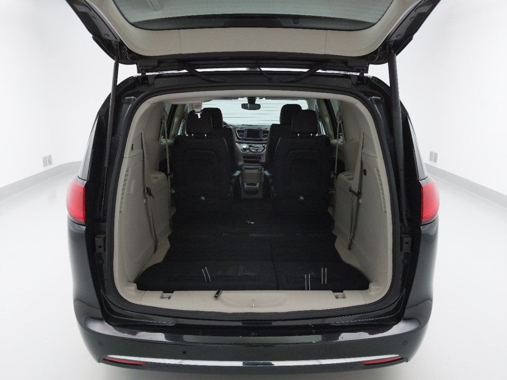 2018 Chrysler Pacifica - Trunk