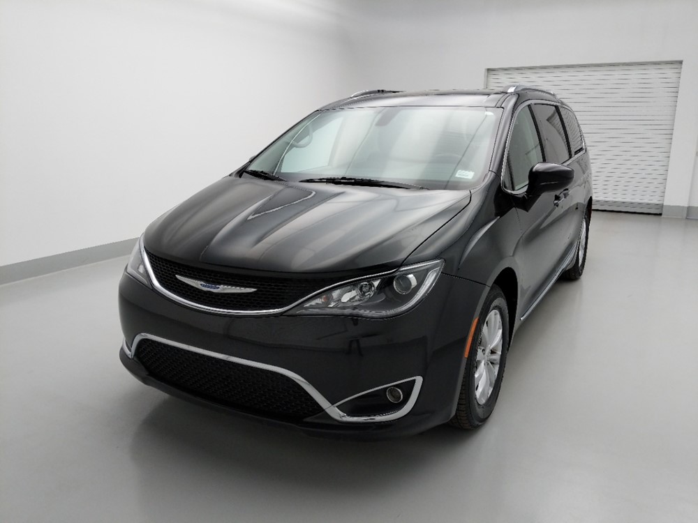 2018 Chrysler Pacifica - Driver Front Hood