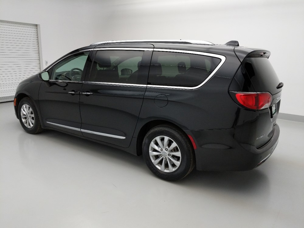 2018 Chrysler Pacifica - Driver Rear Side