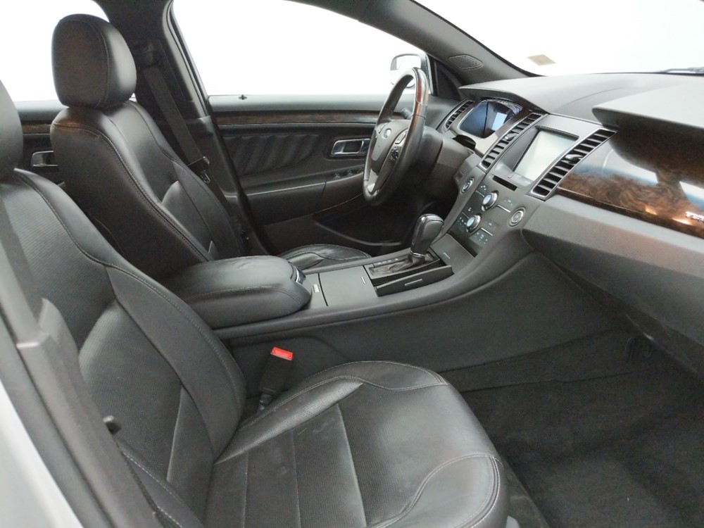 2015 Ford Taurus - Passenger Front Seat