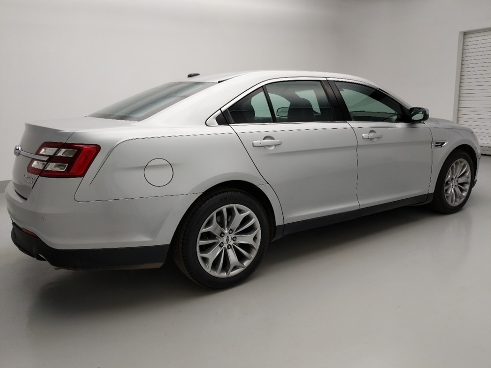 2015 Ford Taurus - Passenger Rear Side