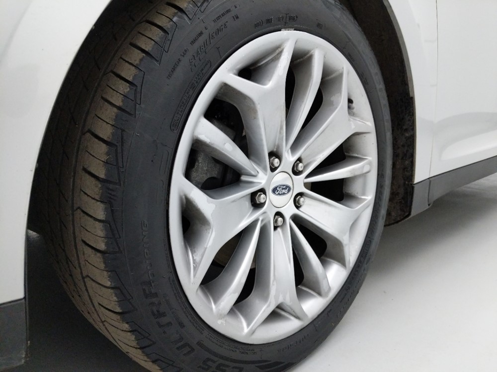 2015 Ford Taurus - Wheel