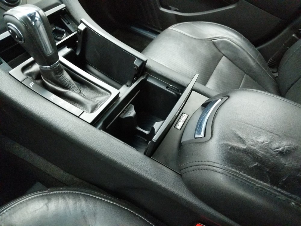 2015 Ford Taurus - Center Console/Cup Holders
