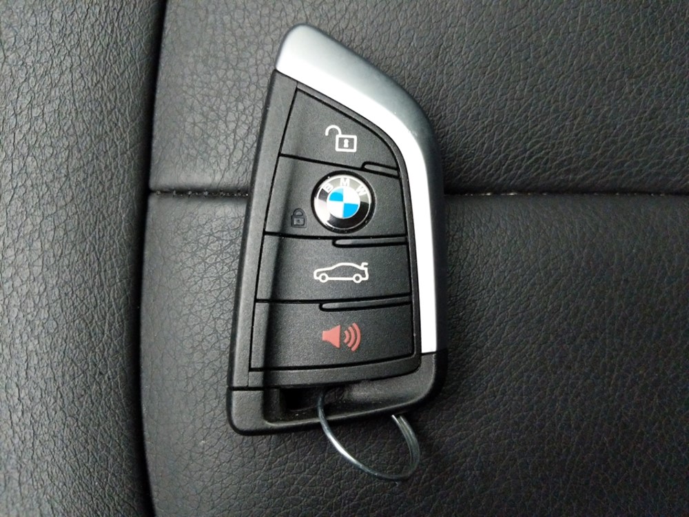 2016 BMW X1 - Keys