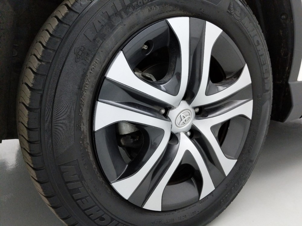 2018 Toyota RAV4 - Wheel