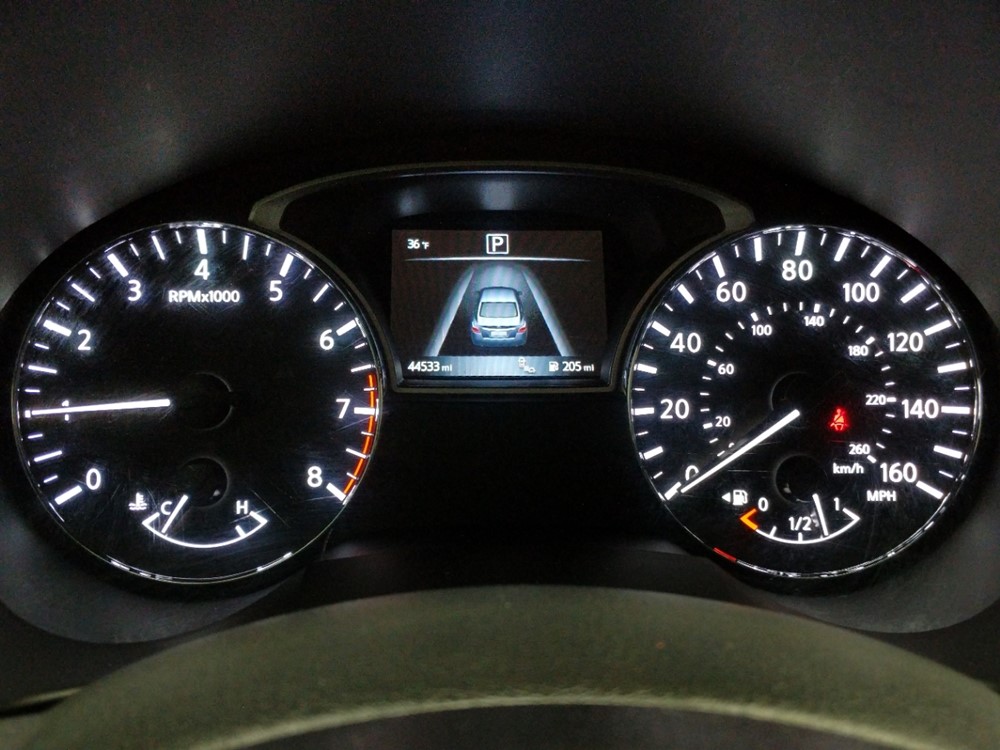 2016 Nissan Altima - Odometer Close Up