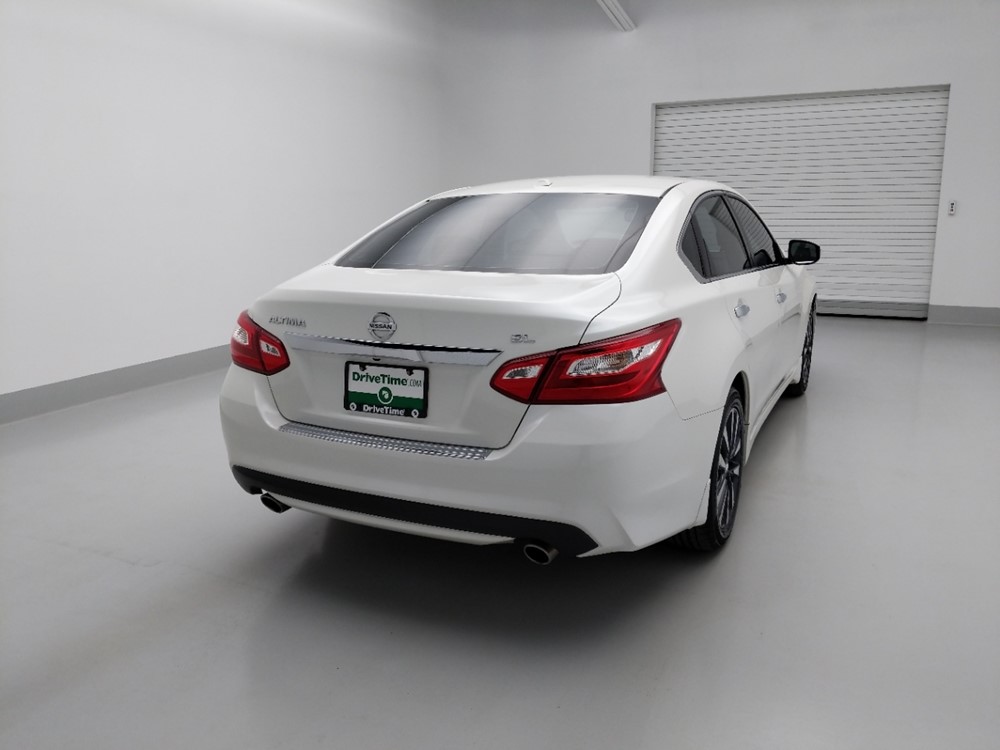 2016 Nissan Altima - Passenger Rear Trunk