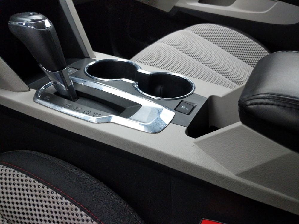 2016 Chevrolet Equinox - Center Console/Cup Holders