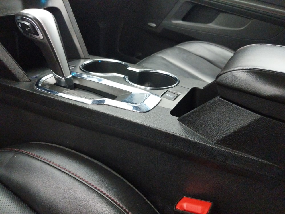 2011 Chevrolet Equinox - Center Console/Cup Holders