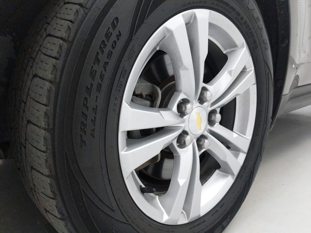 2011 Chevrolet Equinox - Wheel