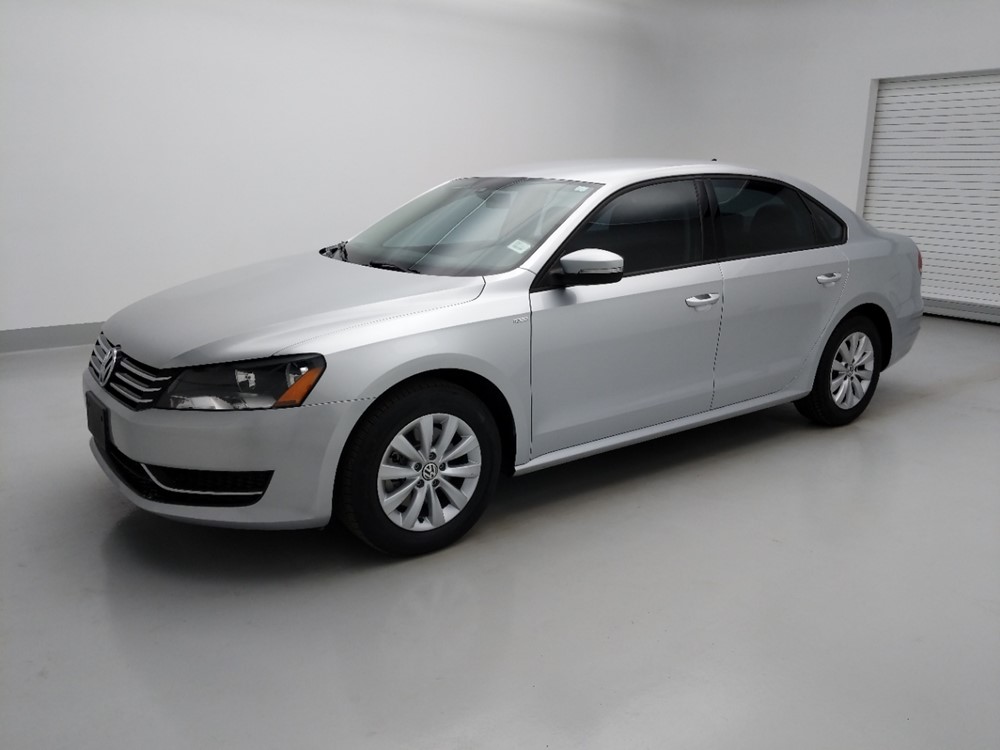 2015 Volkswagen Passat - Driver Front Side