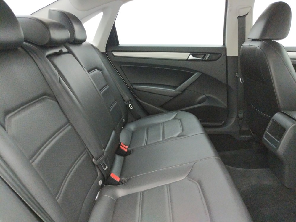 2015 Volkswagen Passat - Passenger Rear Seat