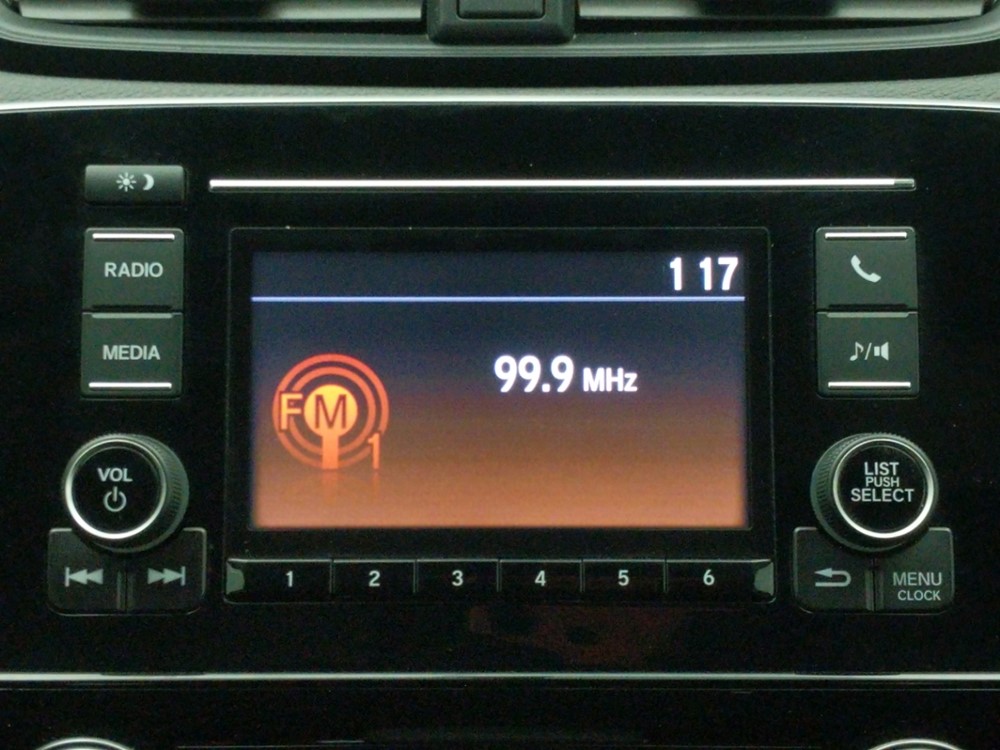 2018 Honda CR-V - Stereo Package