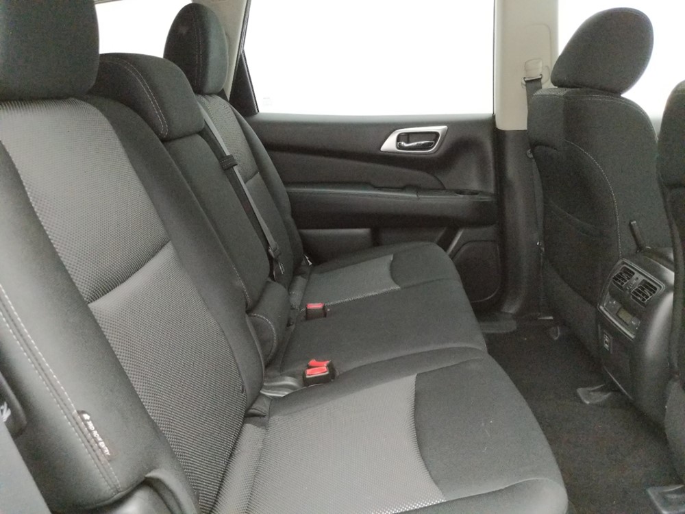 2018 Nissan Pathfinder - Passenger Rear Seat