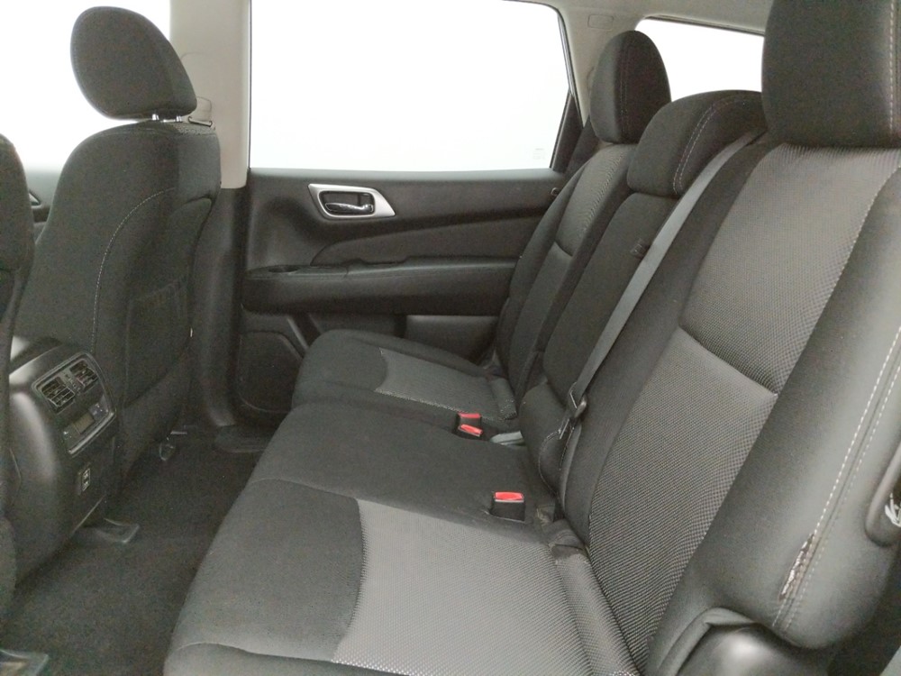2018 Nissan Pathfinder - Driver Rear Seat