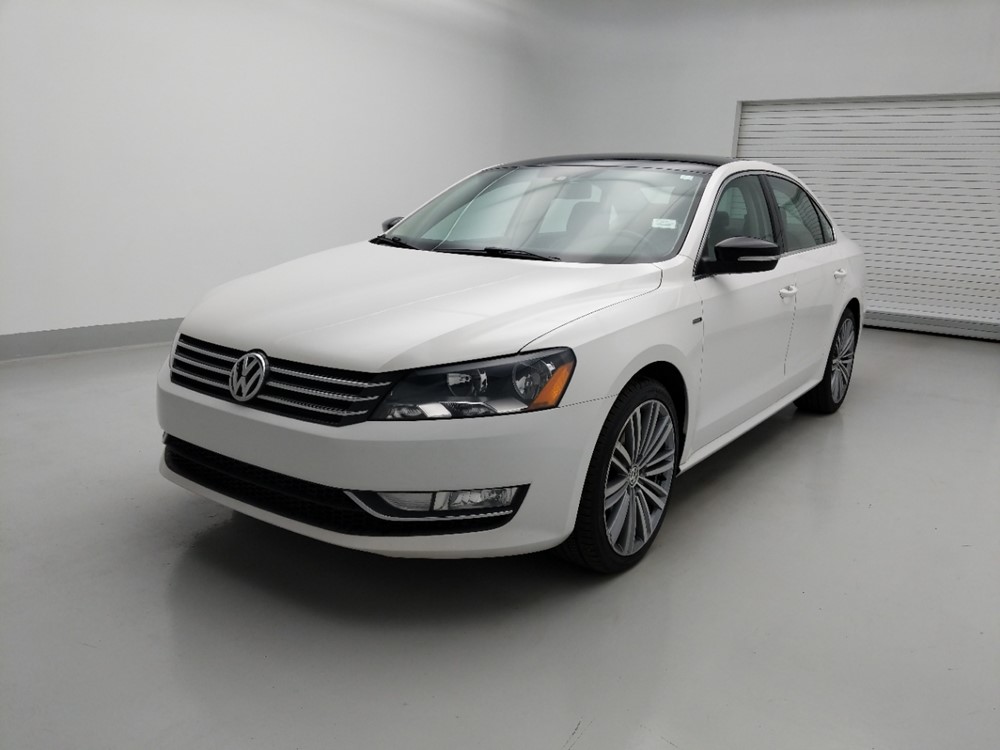 Used 2015 Volkswagen Passat Driver Front Bumper