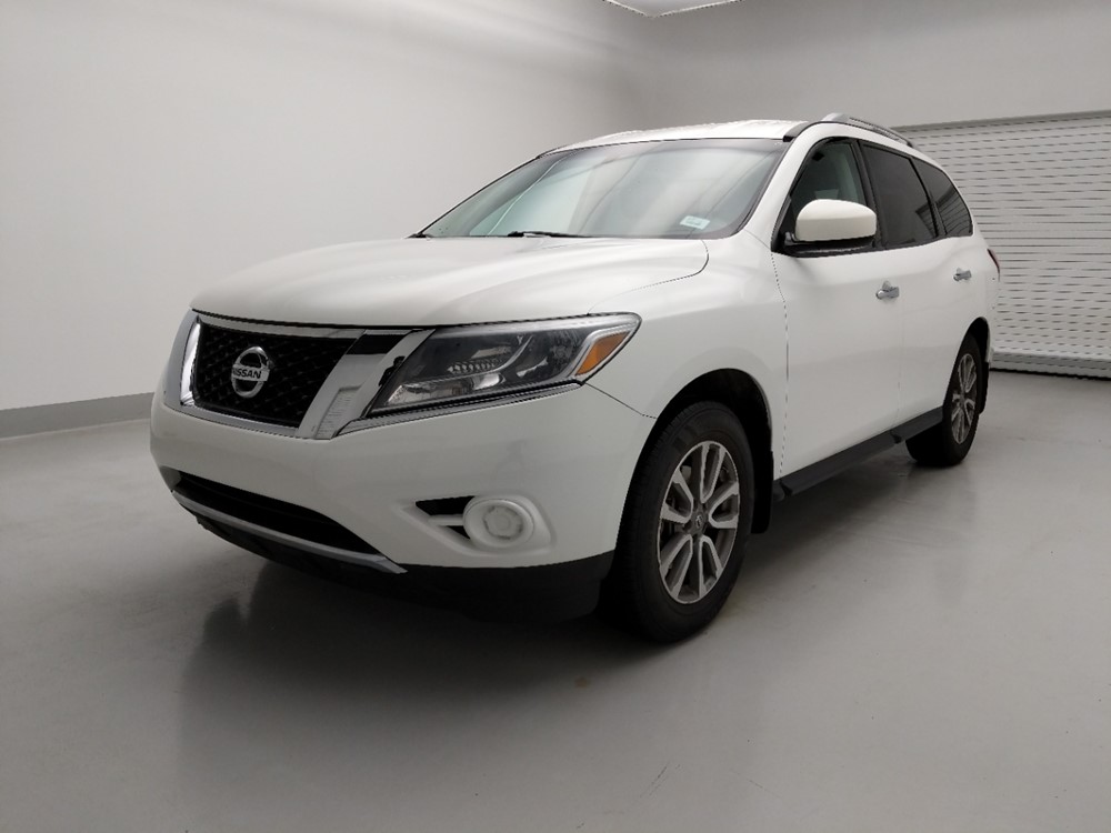 Used 2013 Nissan Pathfinder Driver Front Bumper