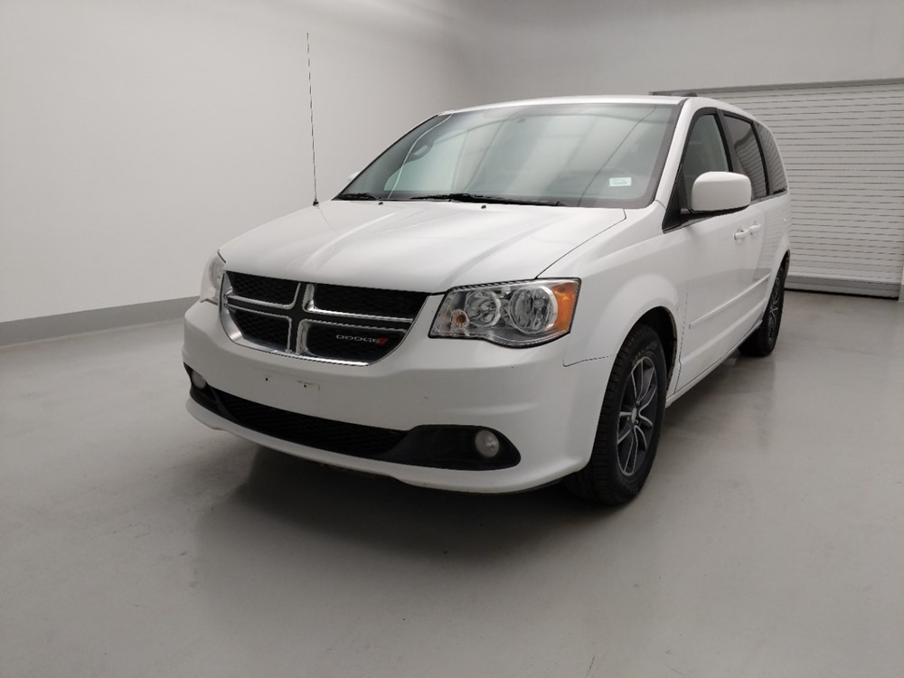 Used 2017 Dodge Grand Caravan Driver Front Bumper