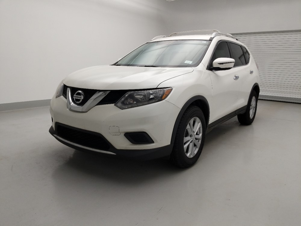 Used 2016 Nissan Rogue Driver Front Bumper