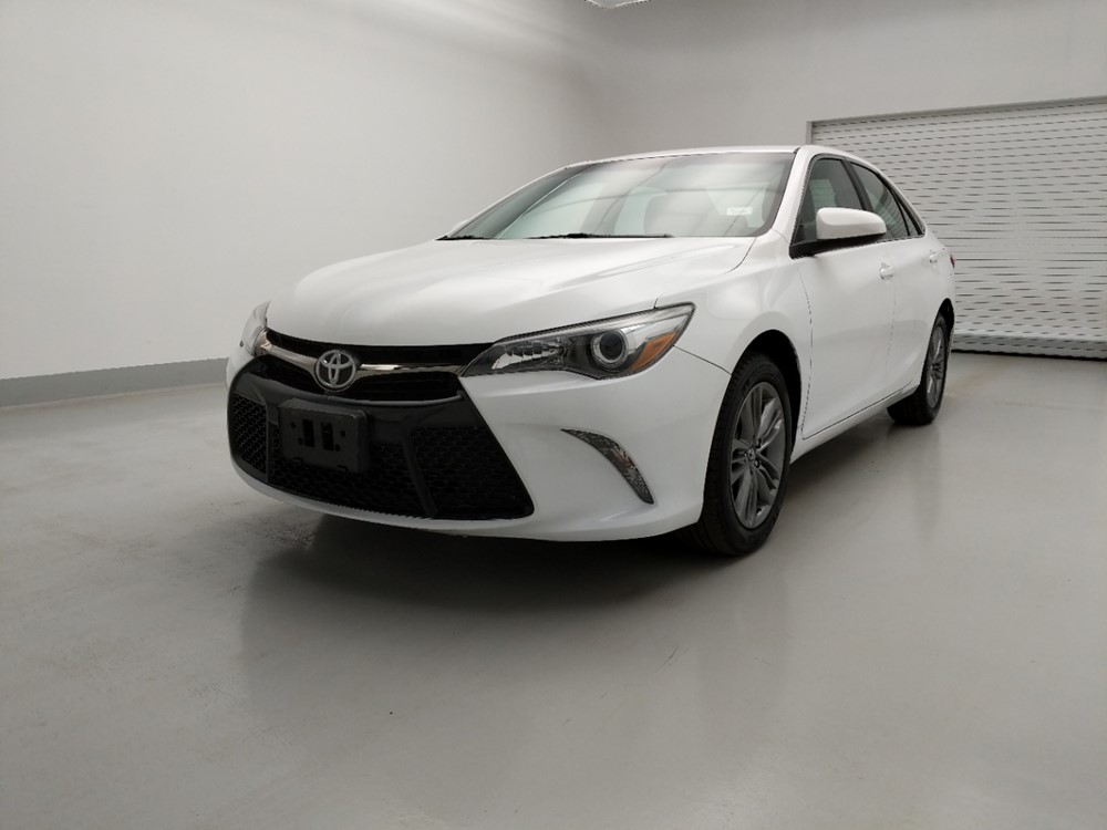 Used 2017 Toyota Camry Driver Front Bumper