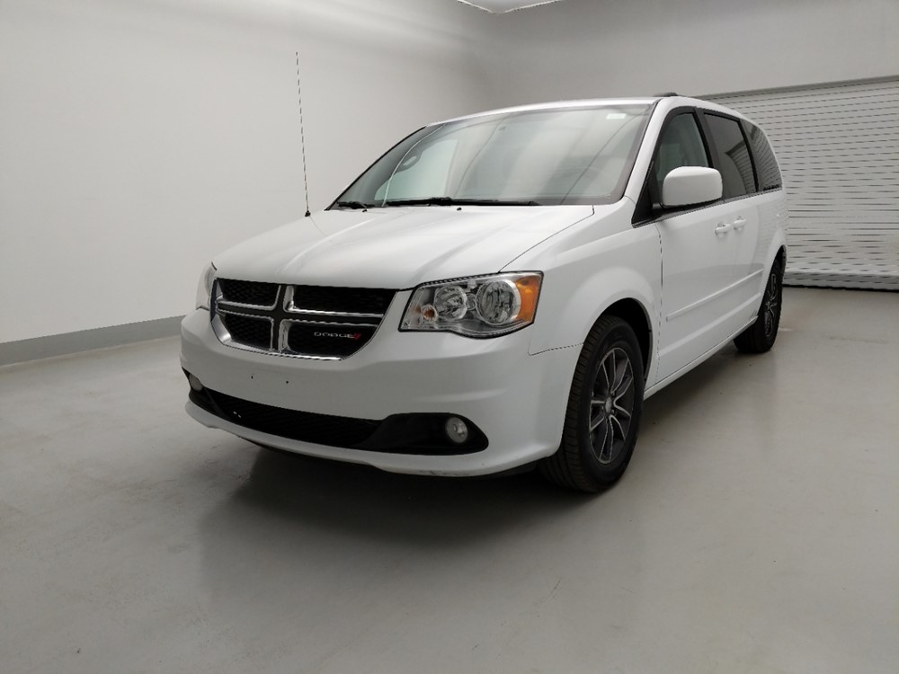 Used 2017 Dodge Grand Caravan Driver Front Bumper