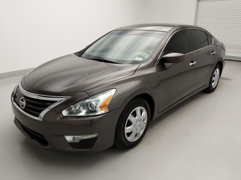 Used 2014 Nissan Altima Driver Front Bumper