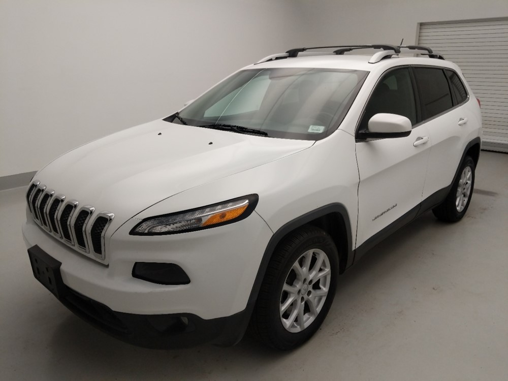 Used 2016 Jeep Cherokee Driver Front Bumper