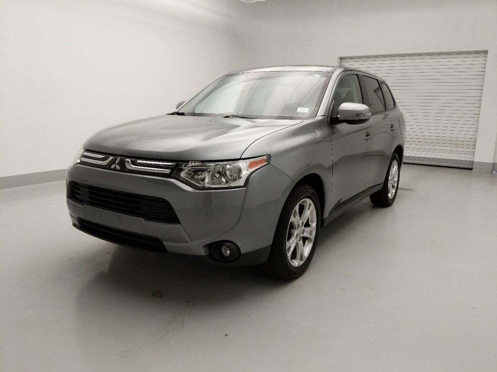 Used 2014 Mitsubishi Outlander Driver Front Bumper