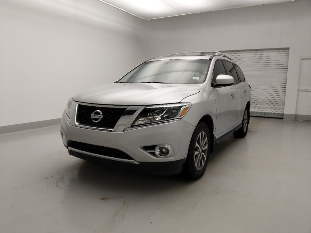 Used 2013 Nissan Pathfinder Driver Front Bumper