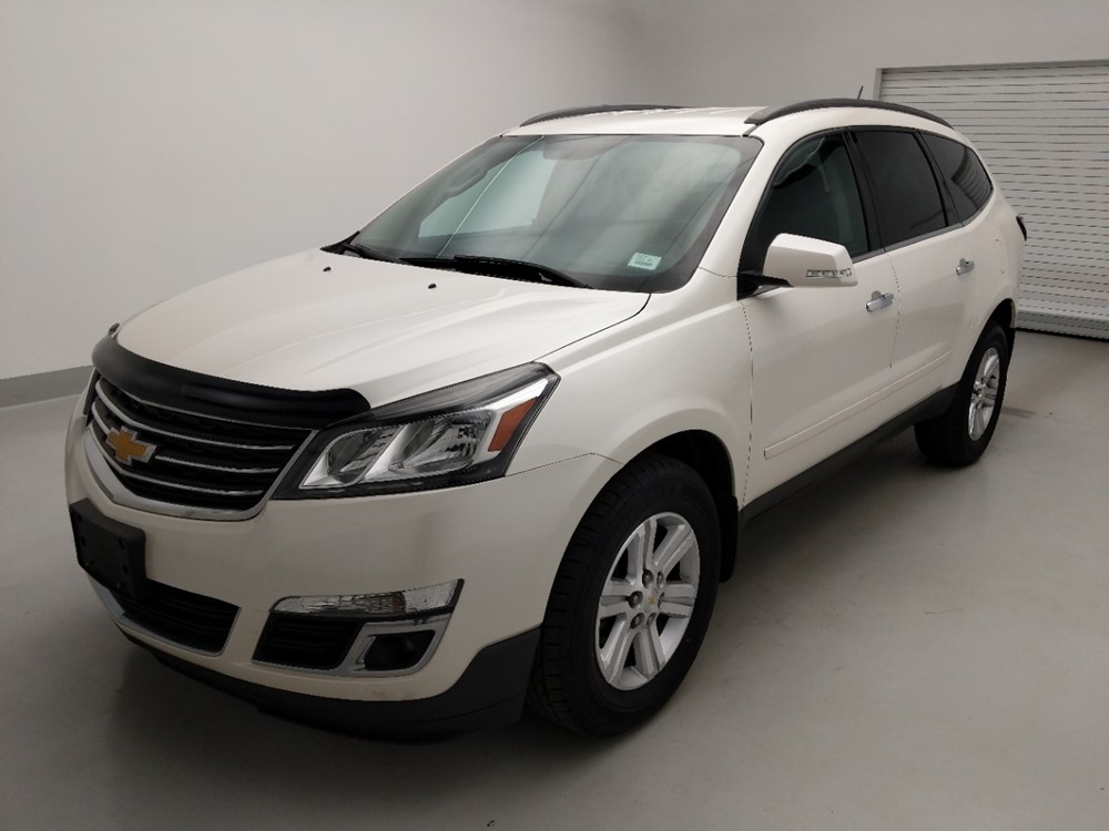 Used 2014 Chevrolet Traverse Driver Front Bumper